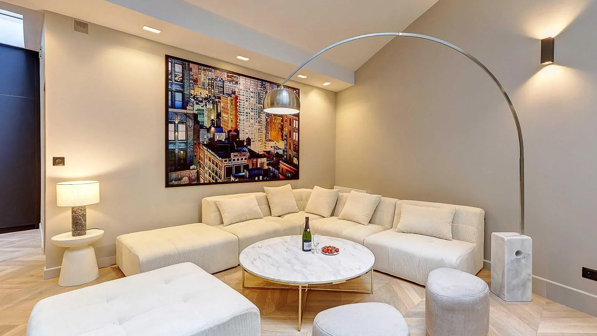 Elegant With Ac - 3br-10p- Le Marais