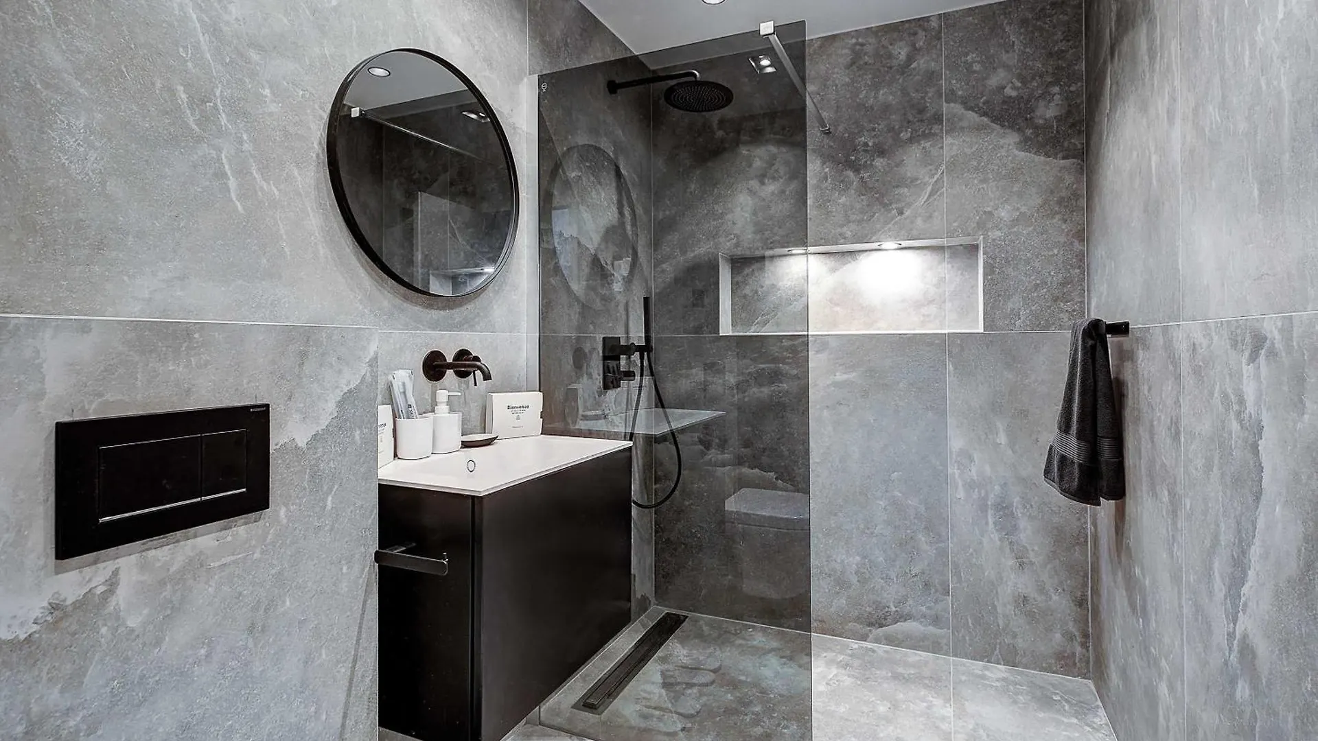 Elegant With Ac - 3br-10p- Le Marais Apartment