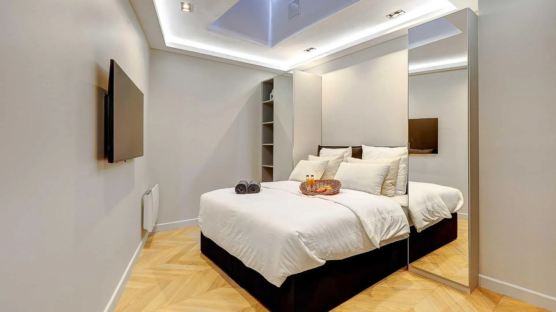 Elegant With Ac - 3br-10p- Le Marais Paris